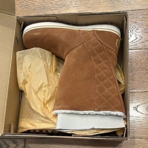 Sorel Women's Glacy Waterproof brown Quilted Boots 7.5